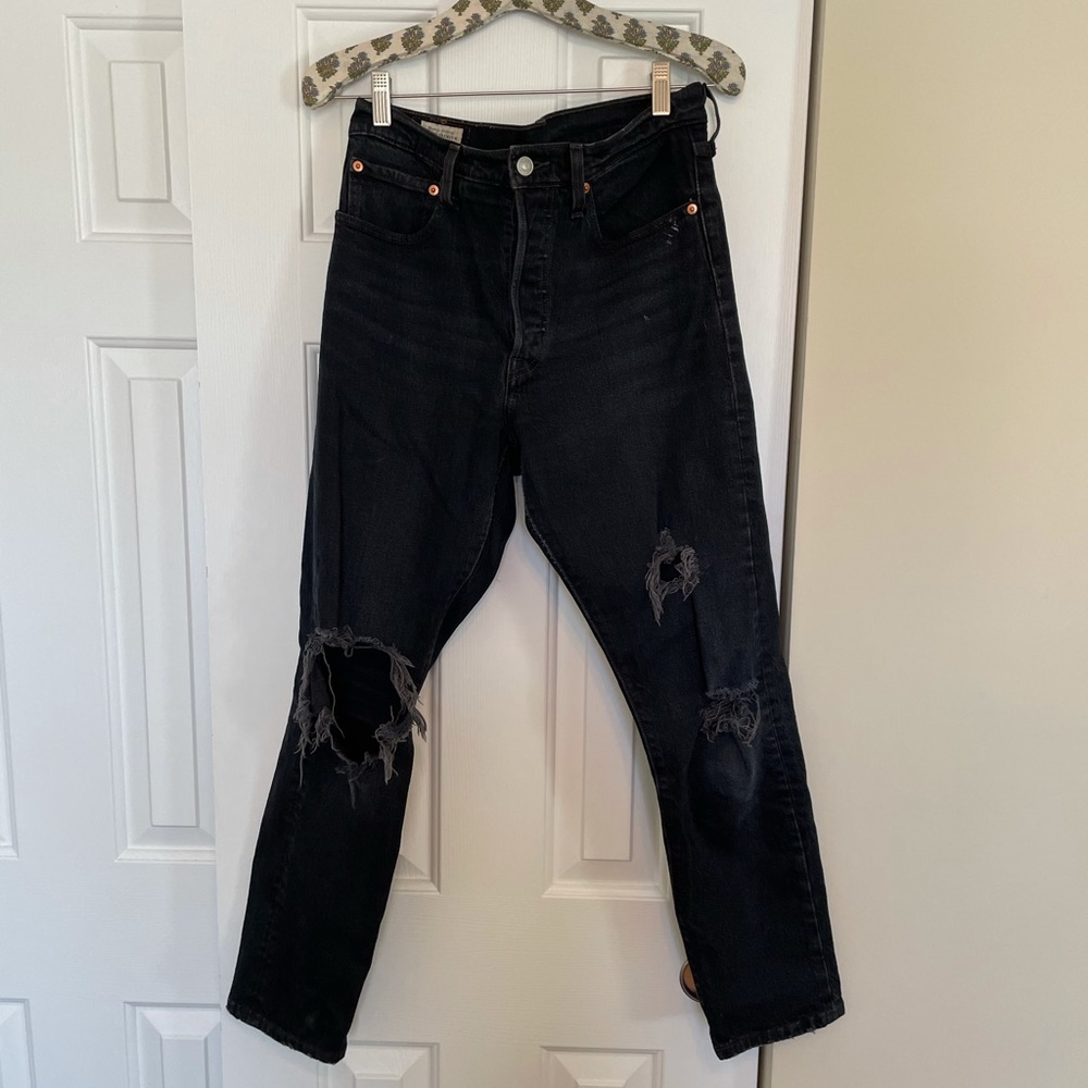 Levi’s 501 Distressed Skinny